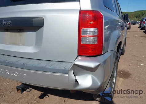 2009 Jeep Patriot Sport from USA, damaged, VIN 1J4FT28B99D183224